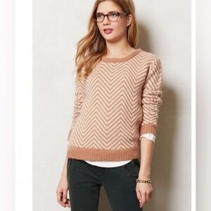 Ganni Chevron Pullover in Brown
MEGHAN MARKLE, TOPS